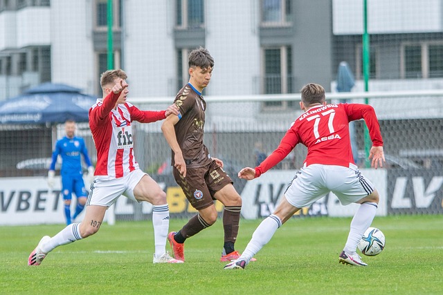 他坚持一套 他坚持一套